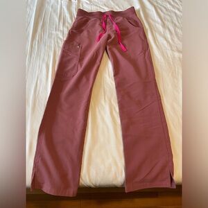 Figs Mauve Kade cargo scrub pants -XS